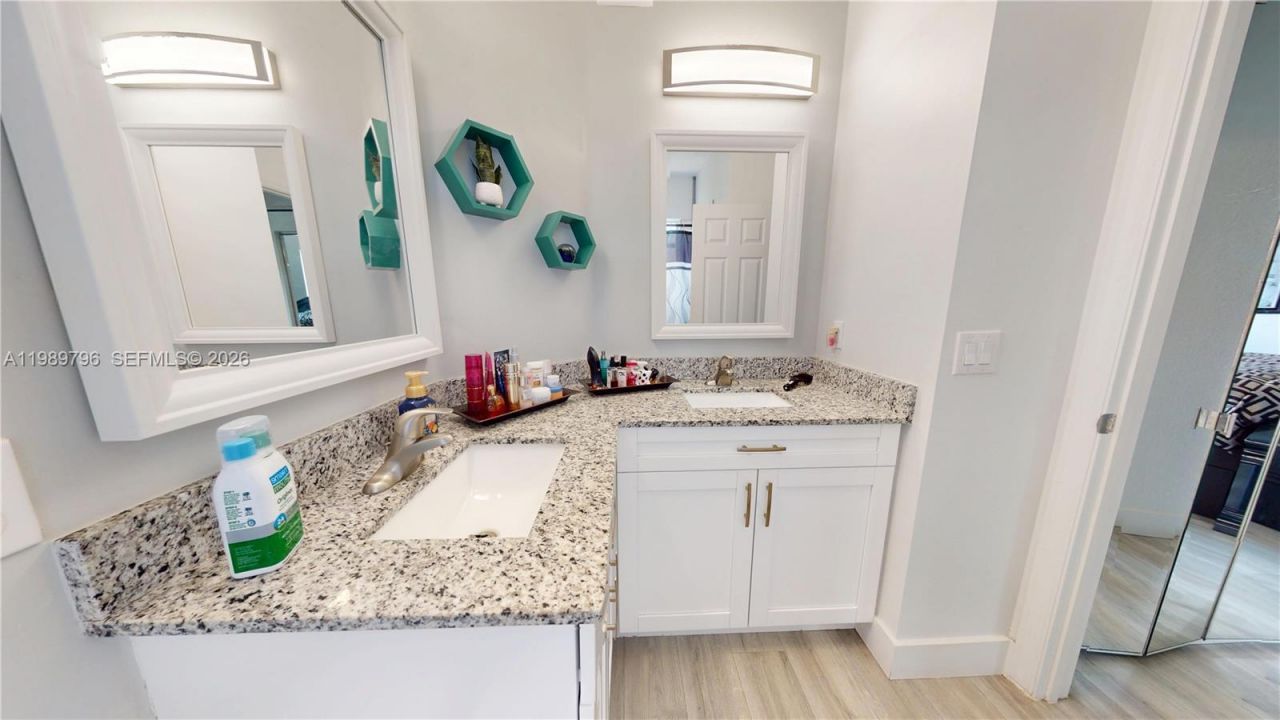 809 NW 170th Ter , Unit 26, Pembroke Pines, FL 33028 Photo