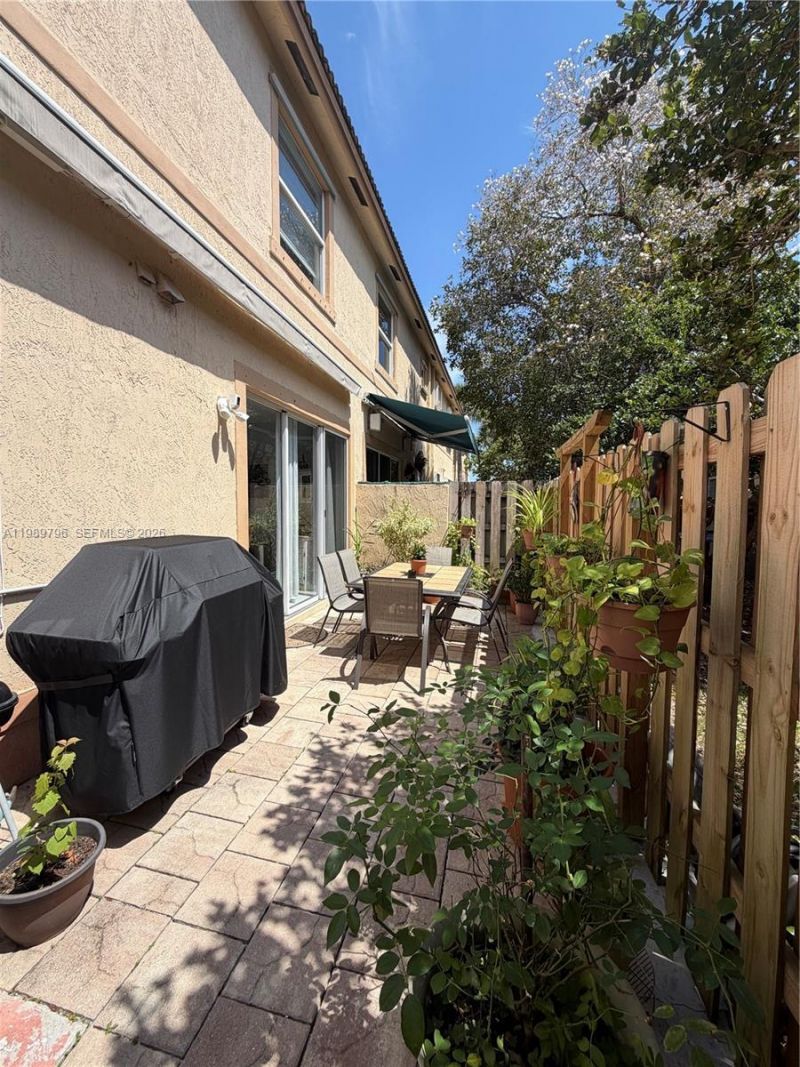 809 NW 170th Ter , Unit 26, Pembroke Pines, FL 33028 Photo