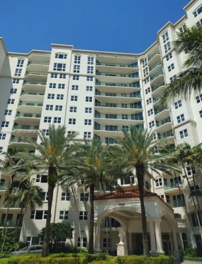 20000 E Country Club Dr , Unit 201, Aventura, FL 33180 Photo