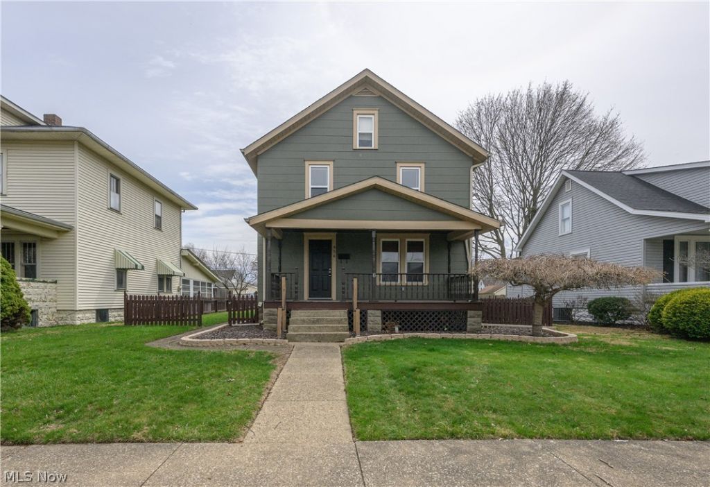 856 Baker Avenue Nw, New Philadelphia, OH 44663 Main Photo