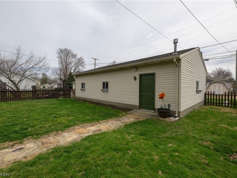 856 Baker Avenue NW, New Philadelphia, OH 44663 Photo 8