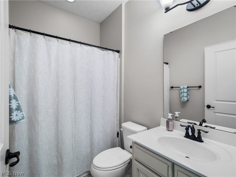 8898 Harvest Ridge Way, North Ridgeville, OH 44039 Photo 25