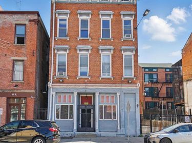 64 E McMicken Avenue, Cincinnati, OH 45202