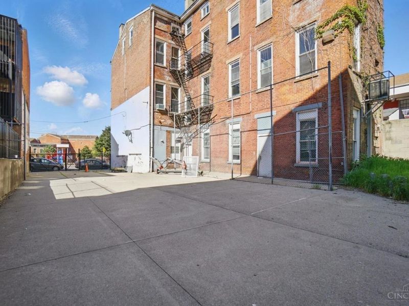 64 E McMicken Avenue, Cincinnati, OH 45202 Photo 39