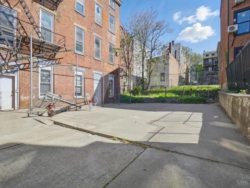 64 E McMicken Avenue, Cincinnati, OH 45202 Photo 40