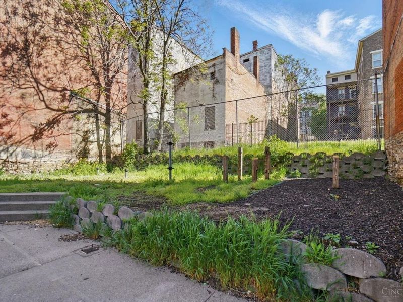 64 E McMicken Avenue, Cincinnati, OH 45202 Photo 41