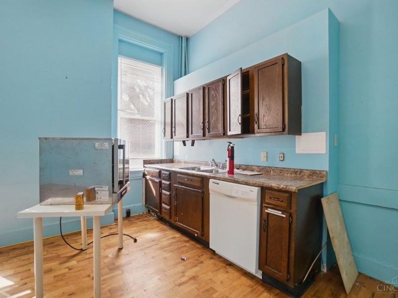 64 E McMicken Avenue, Cincinnati, OH 45202 Photo 9