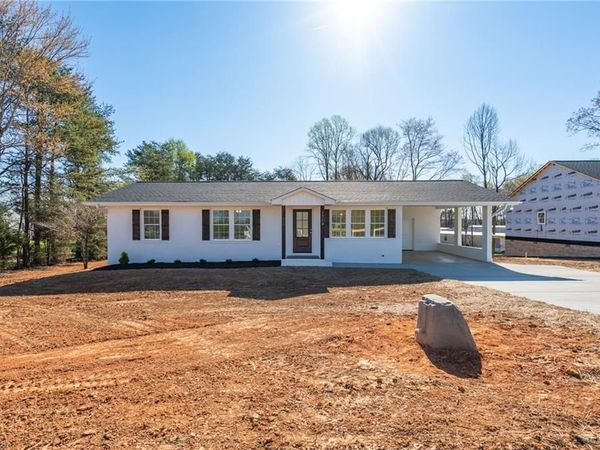 1713 Gideon Grove Church Road , Stokesdale, NC 27357