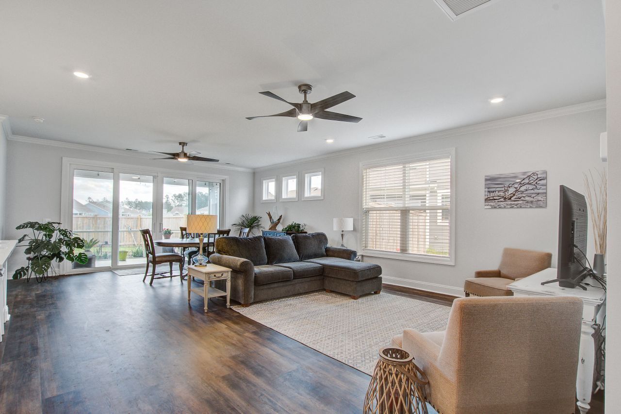 349 Long Pier Street Photo 16