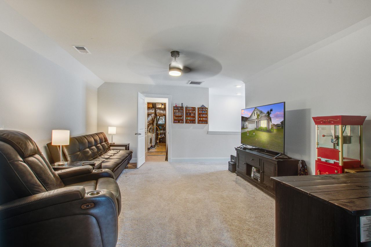 349 Long Pier Street Photo 37