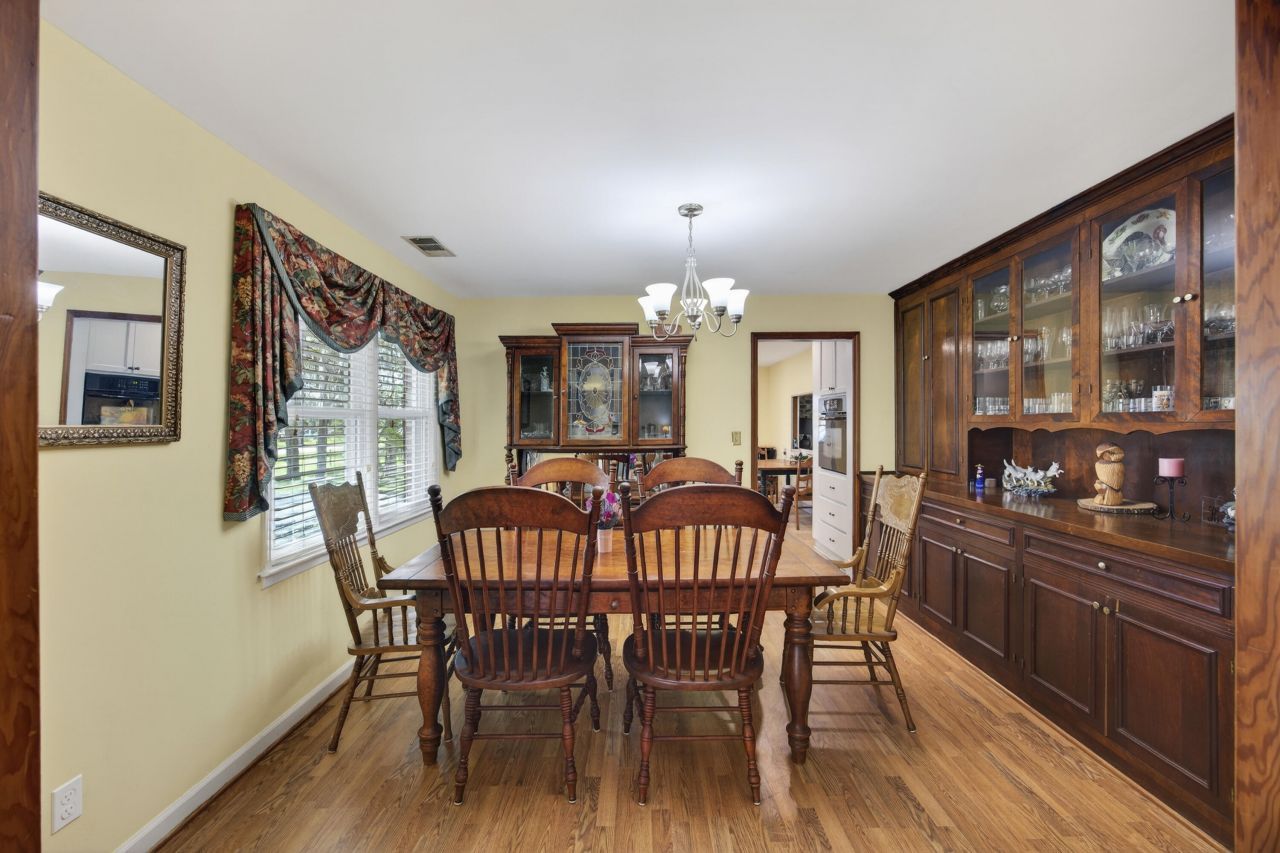 4715 Hwy 165 Photo 8