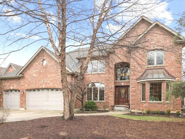 543 N Chestnut Street , Addison, IL 60101