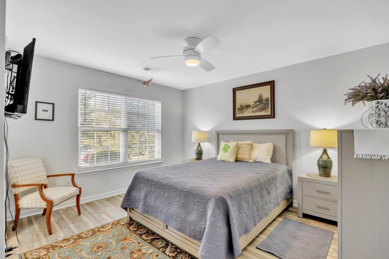 3557 Chestnut Dr.  Photo 22