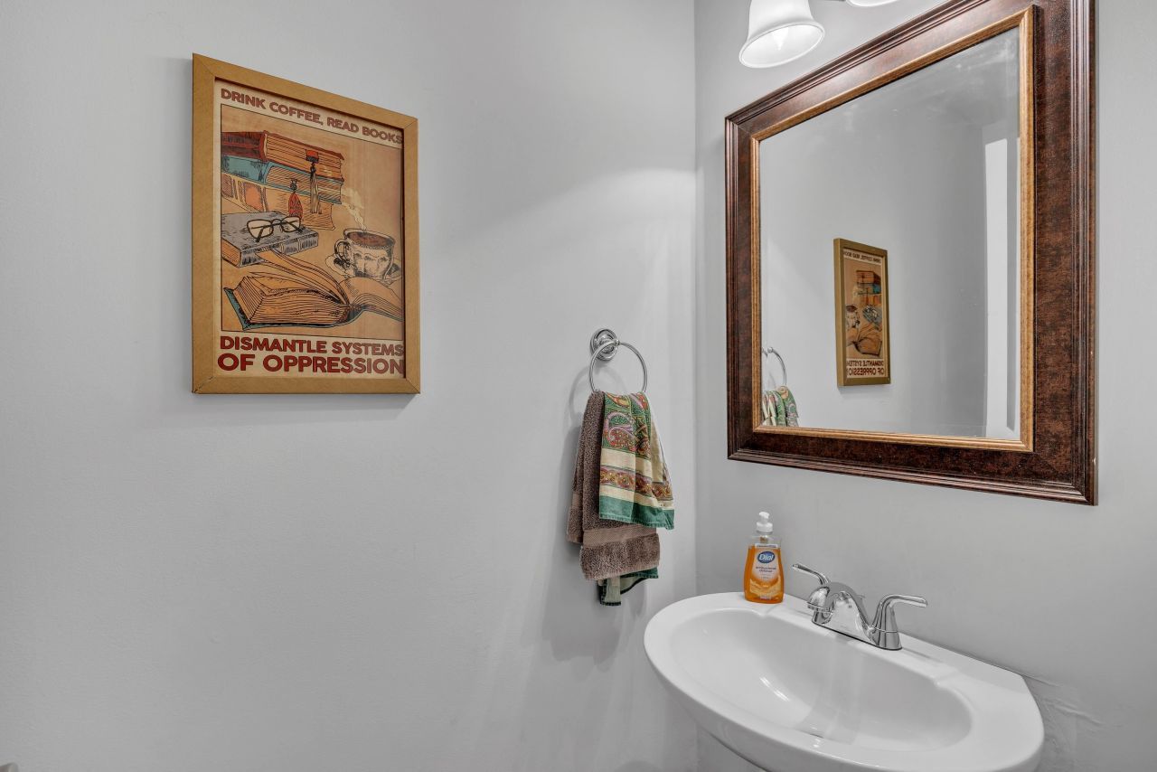 3557 Chestnut Dr.  Photo 34