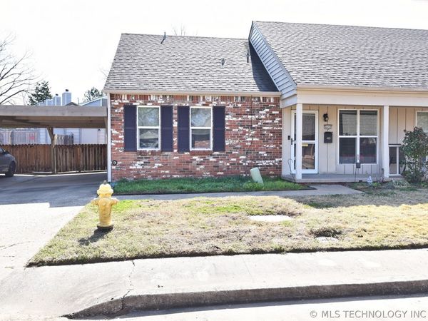 5637 S Newport Avenue , Unit 5637, Tulsa, OK 74105