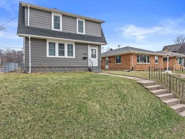 1201 15th Ave, South Milwaukee, WI 53172