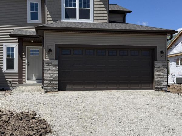 754 Pleasant Park Ct, Johnson Creek, WI 53038
