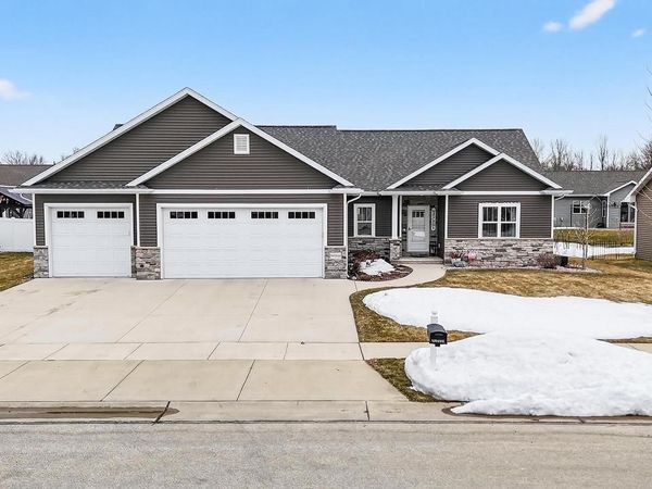 W6036 ZACH STREET, Menasha, WI 54952