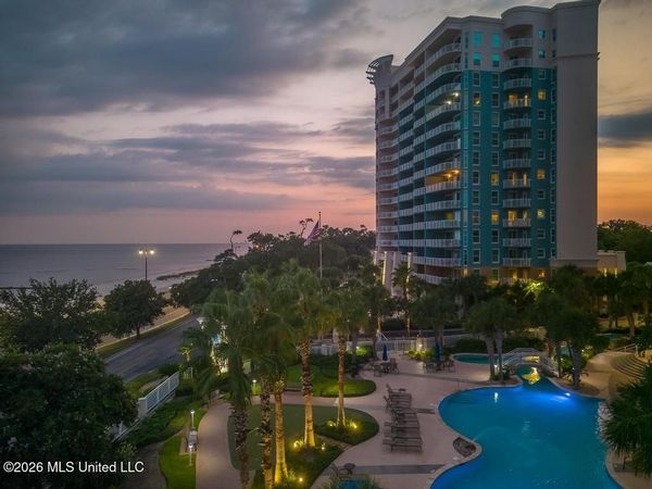 2228 Beach Drive, Gulfport, MS 39507