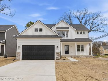 321 Dean Street, Milford Vlg, MI 48381