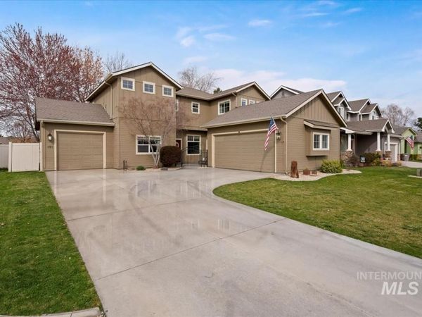 191 S Spring Lake Way, Star, ID 83669