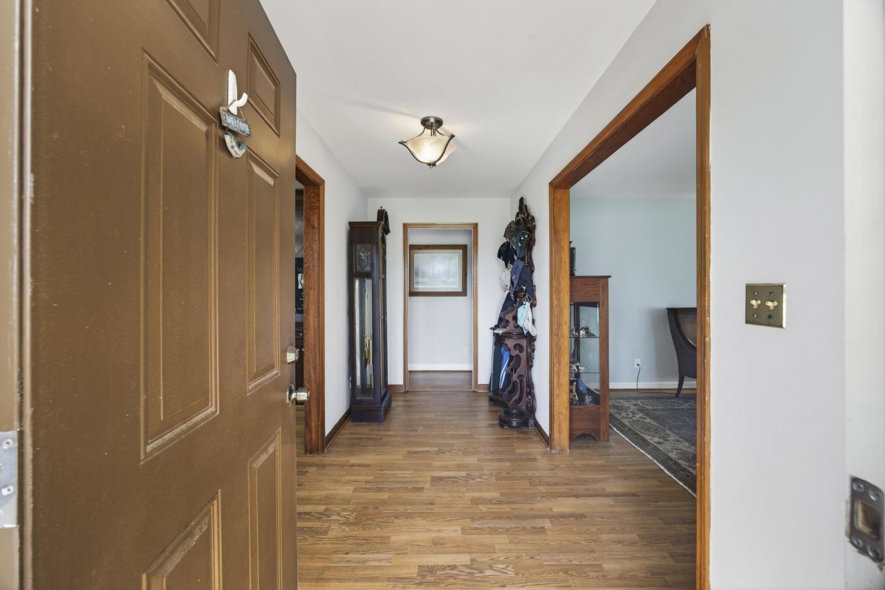 4715 Hwy 165 Photo 5