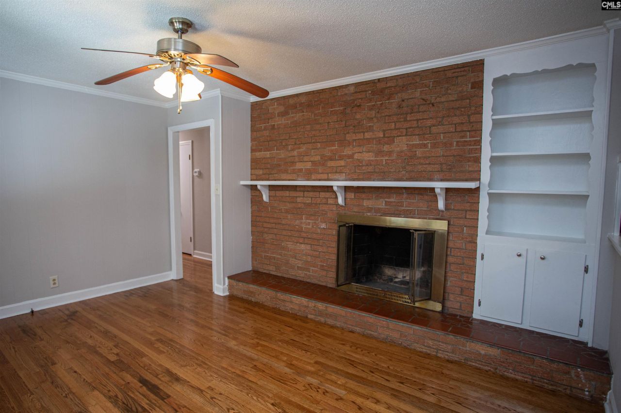 1110 Roberts Street  Photo 16