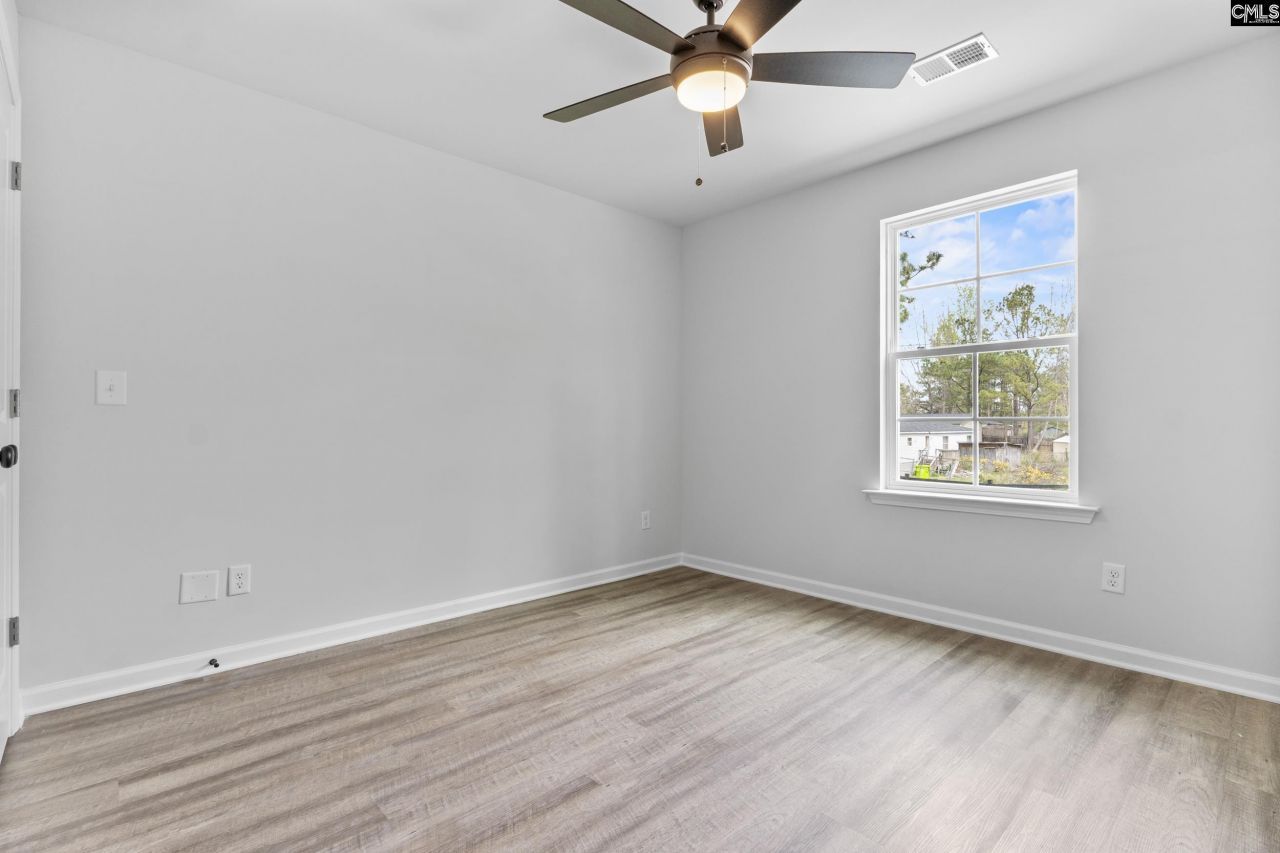 411 Crane Creek Drive Photo 23