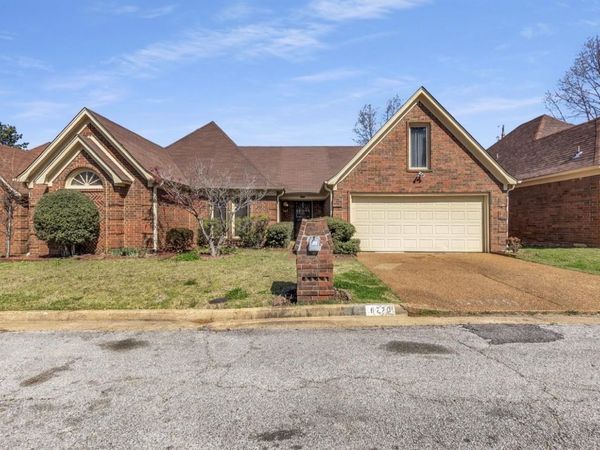 6770 CASTLEGATE LN, Memphis, TN 38141