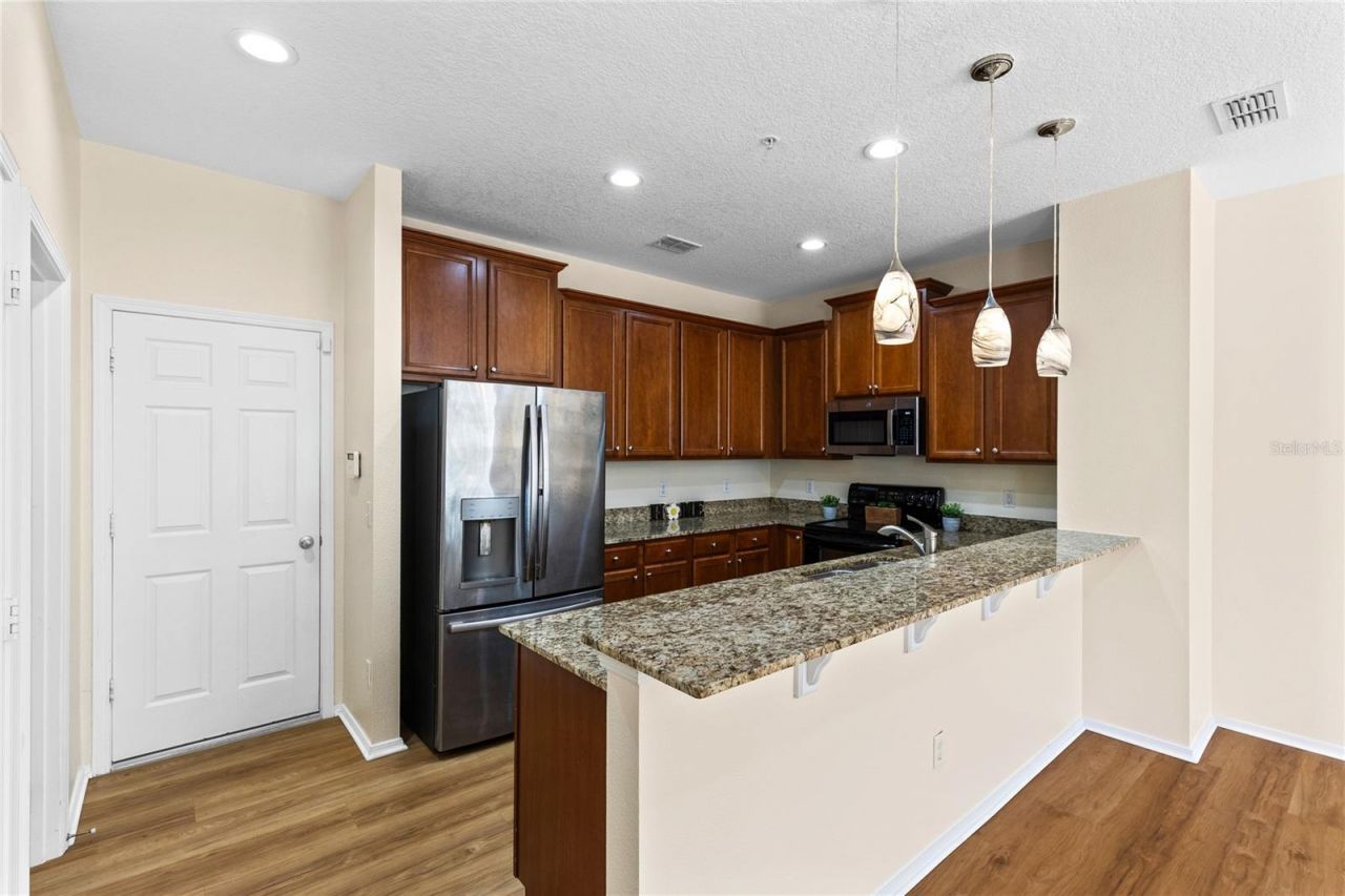 220 Maplebrook Drive , Altamonte Springs, FL 32714 Photo