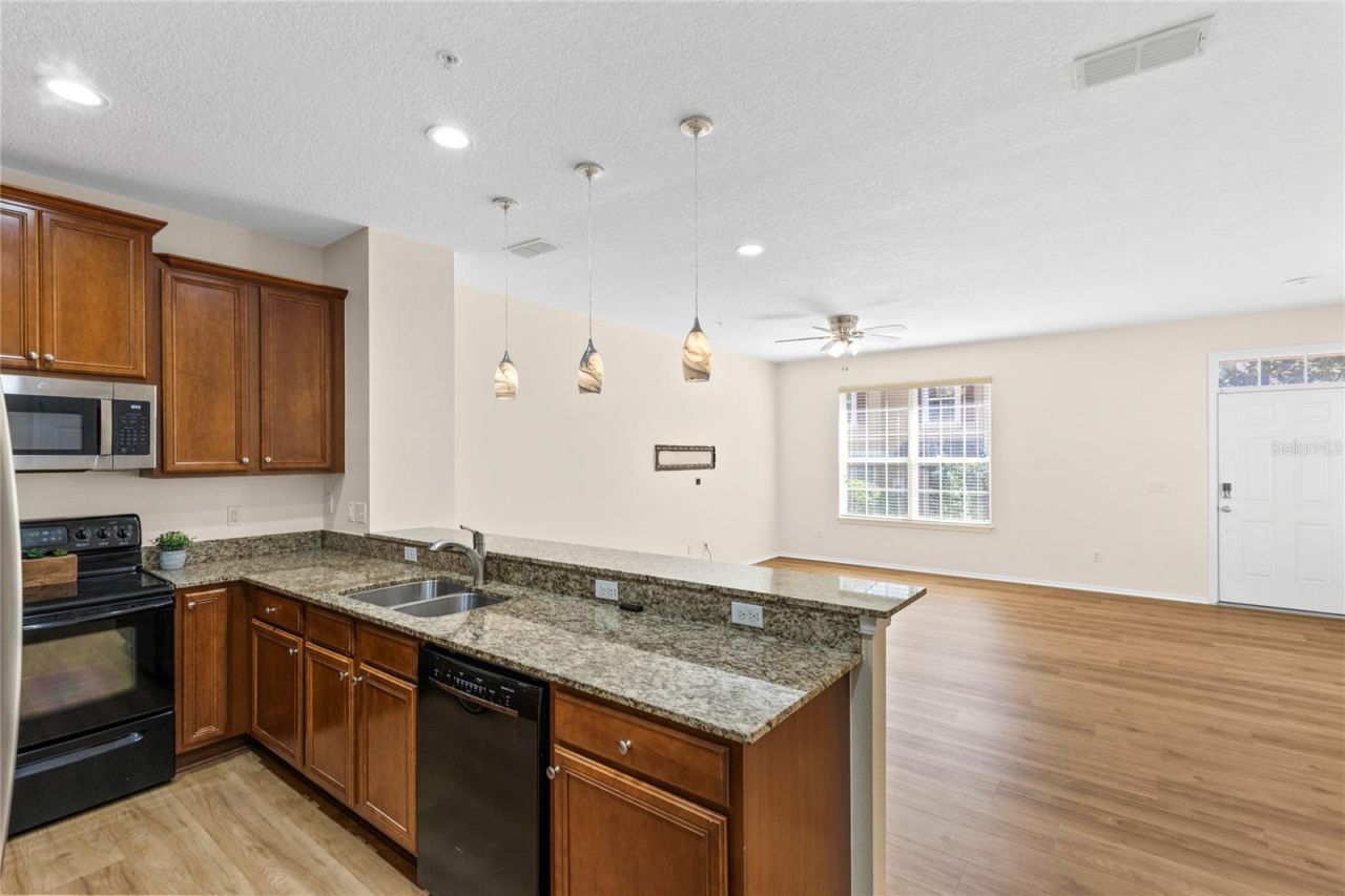 220 Maplebrook Drive , Altamonte Springs, FL 32714 Photo