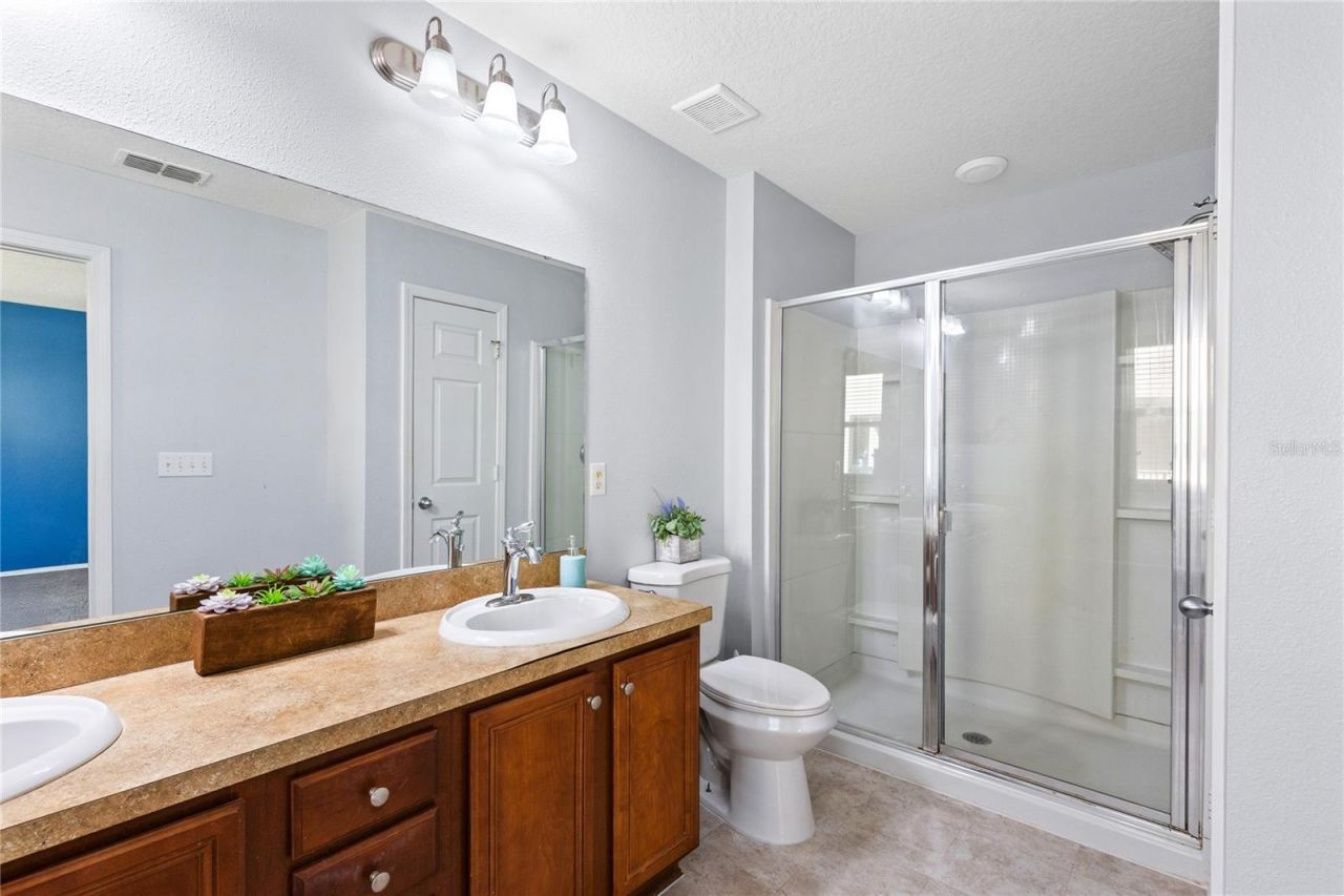 220 Maplebrook Drive , Altamonte Springs, FL 32714 Photo