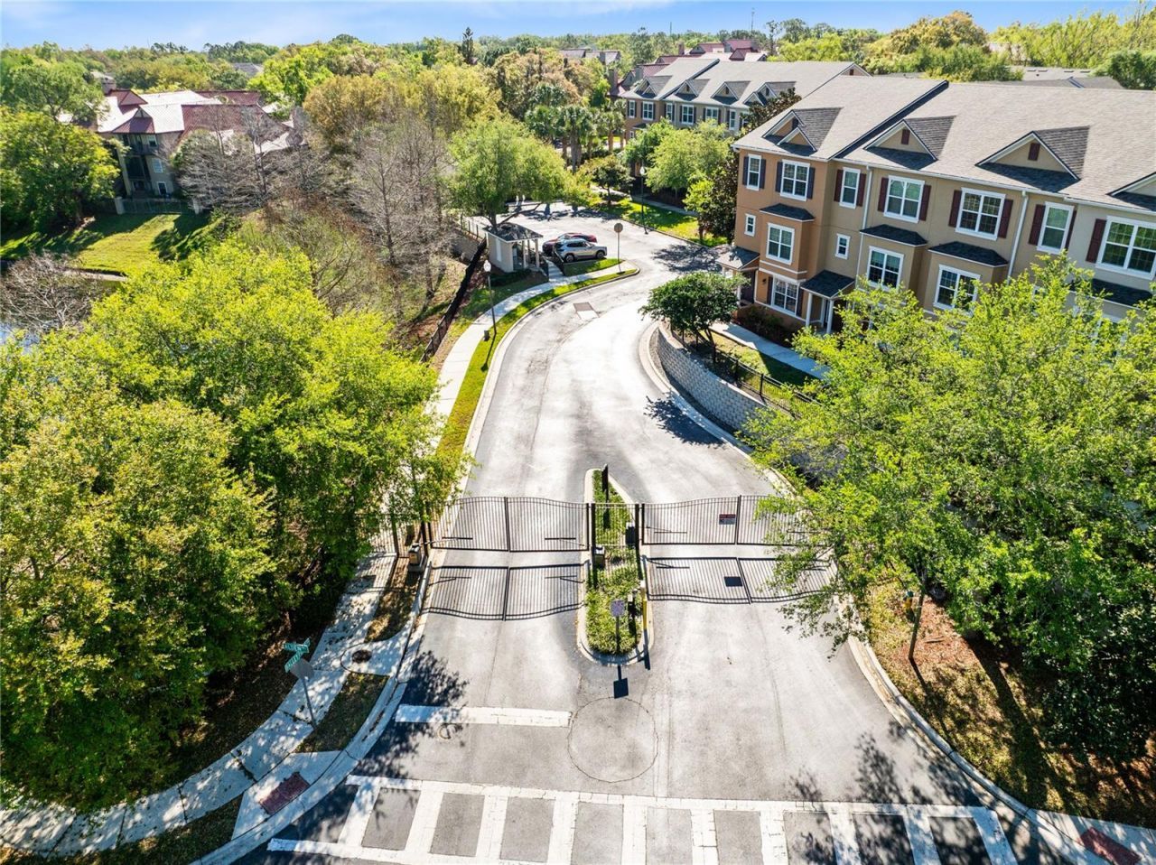 220 Maplebrook Drive , Altamonte Springs, FL 32714 Photo