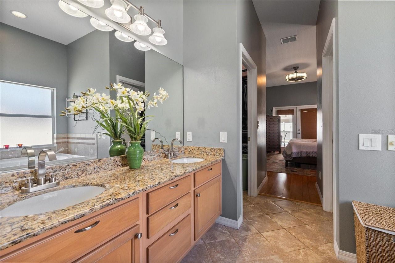 5001 44th Avenue N, Saint Petersburg, FL 33709 Photo