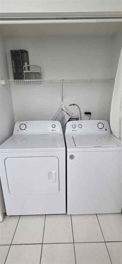 208 Hemingway Drive, Oldsmar, FL 34677 Photo