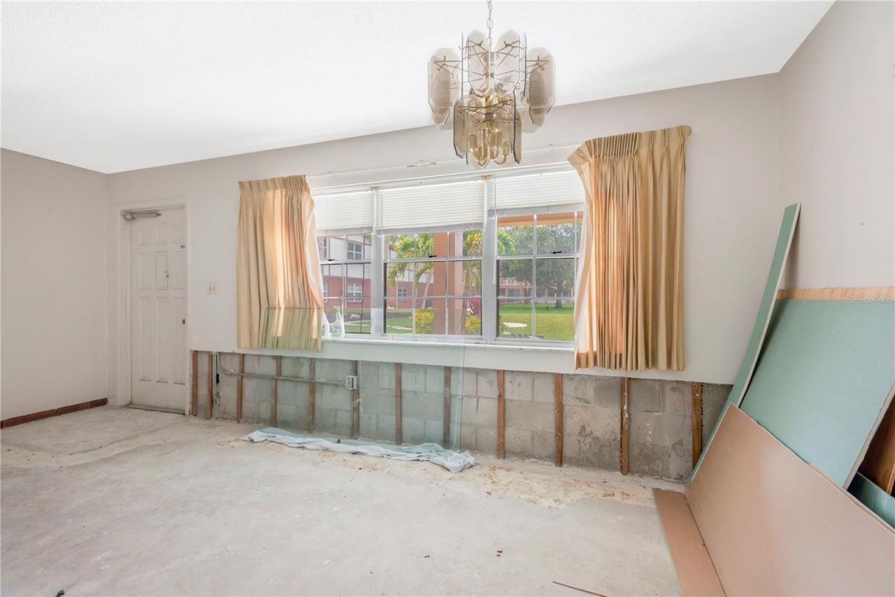 650 Pinellas Point Drive S, Unit 122, Saint Petersburg, FL 33705 Photo