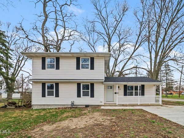 1204 Scott Street, Maumee, OH 43537