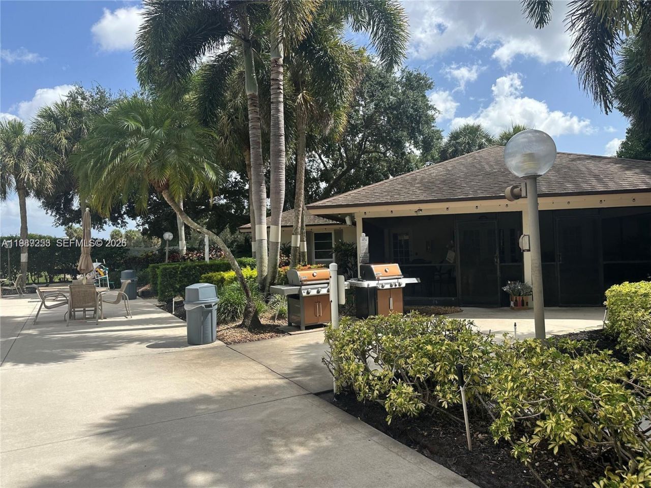 3520 Oaks Way , Unit 407, Pompano Beach, FL 33069 Photo