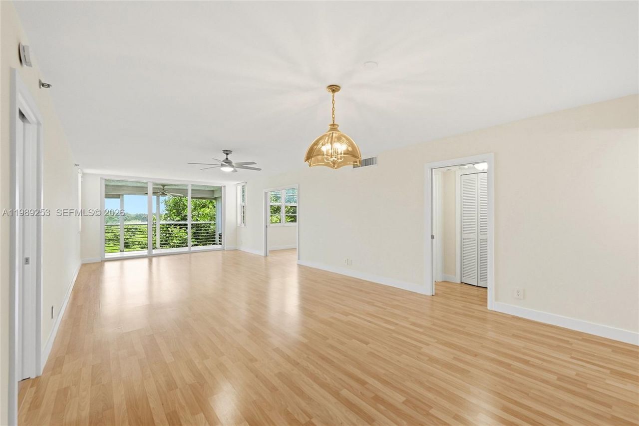 3520 Oaks Way, Unit 407, Pompano Beach, FL 33069 Photo
