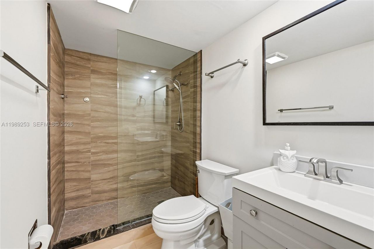 3520 Oaks Way, Unit 407, Pompano Beach, FL 33069 Photo
