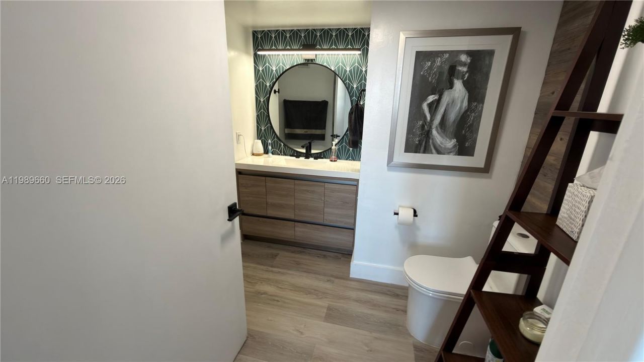 1351 NE Miami Gardens Dr , Unit 325E, Miami, FL 33179 Photo