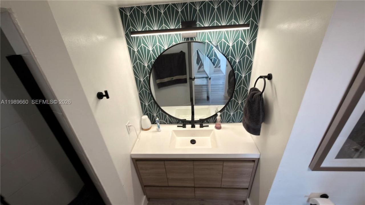 1351 NE Miami Gardens Dr , Unit 325E, Miami, FL 33179 Photo