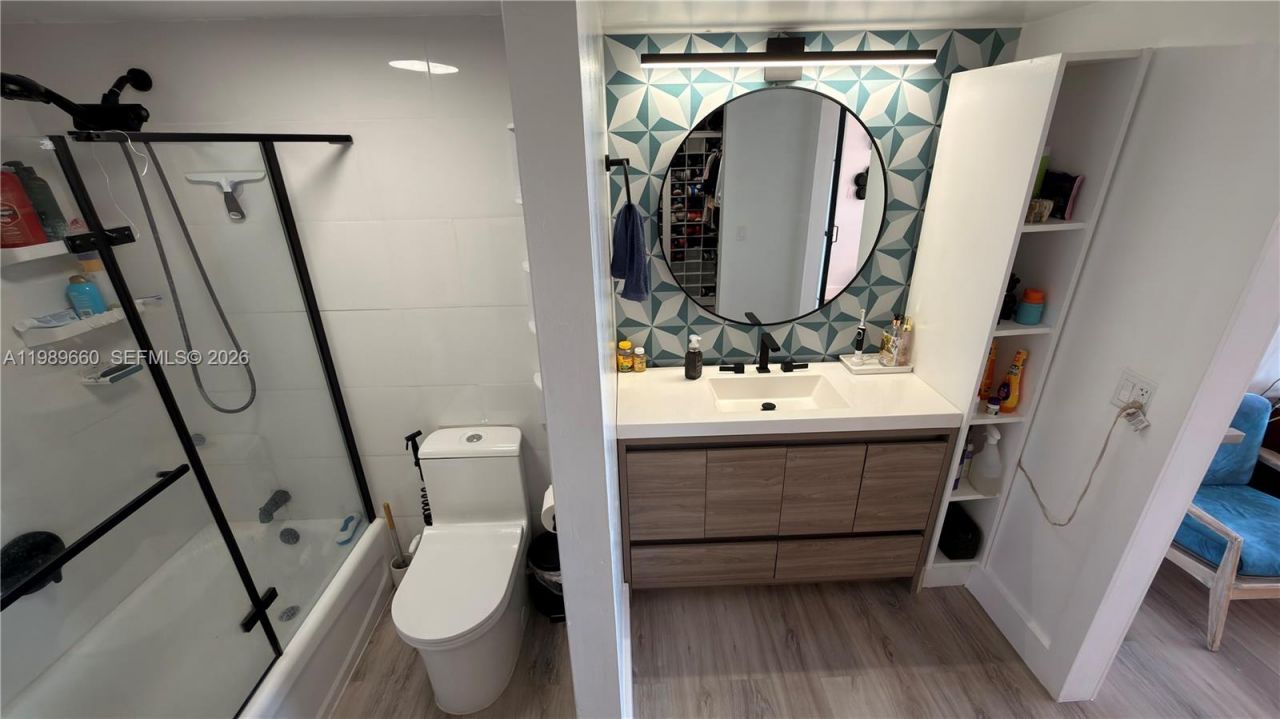 1351 NE Miami Gardens Dr , Unit 325E, Miami, FL 33179 Photo