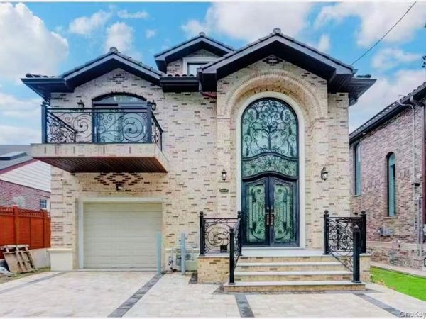 157-49 Rose Avenue , Flushing, NY 11355