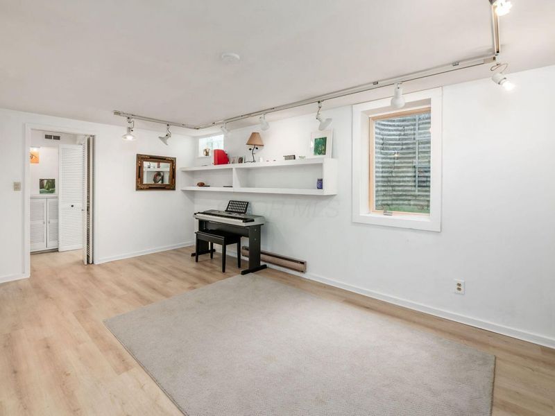 2177 Oakmount Road, Columbus, OH 43221 Photo 46