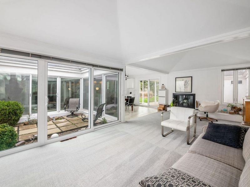 2177 Oakmount Road, Columbus, OH 43221 Photo 5