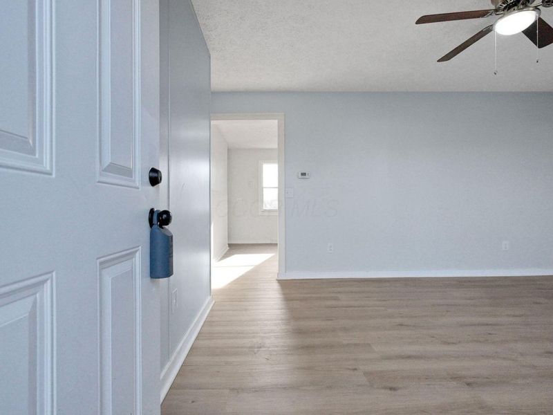 180 Jefferson Avenue, Ashville, OH 43103 Photo 3