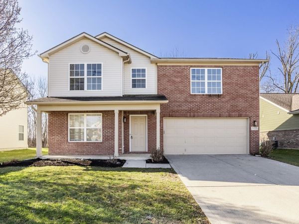 6365 W Oxford Lane , McCordsville, IN 46055