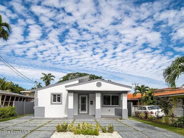 4027 SW 11th Street , Miami, FL 33131