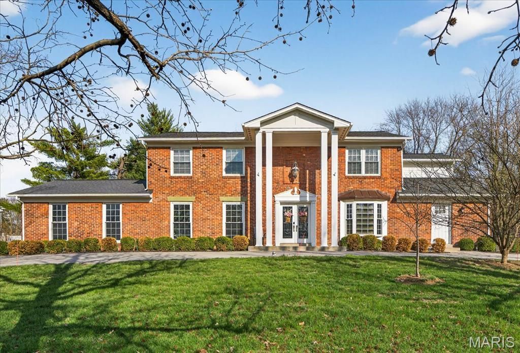 1324 Brynnwood Drive, Ladue, MO 63124 Main Photo